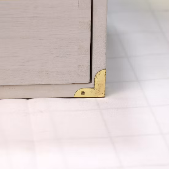 BSCI 및 FSC 도매 산동 흰색 나무 공예 나무 보석 디스플레이 상자 책상 사무실 주최자 테이블